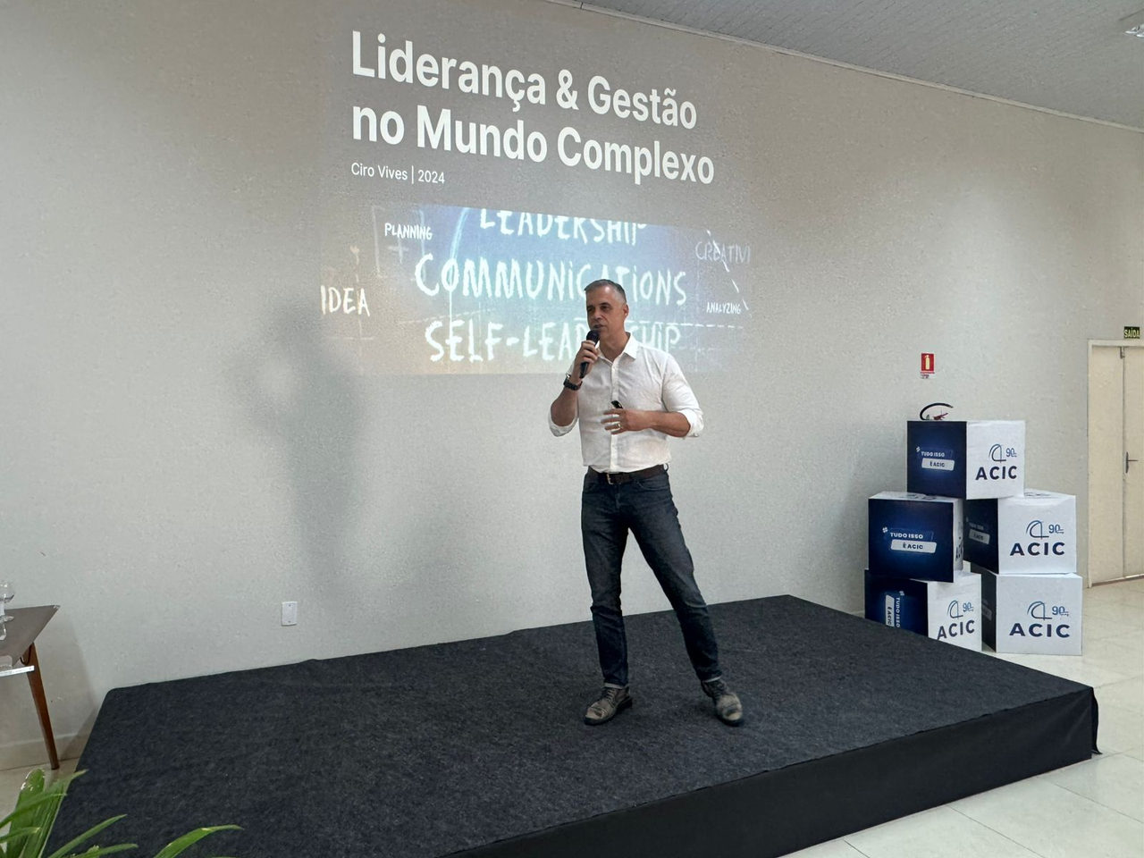 ACIC promove debate sobre liderança e gestão em cenário de alta complexidade