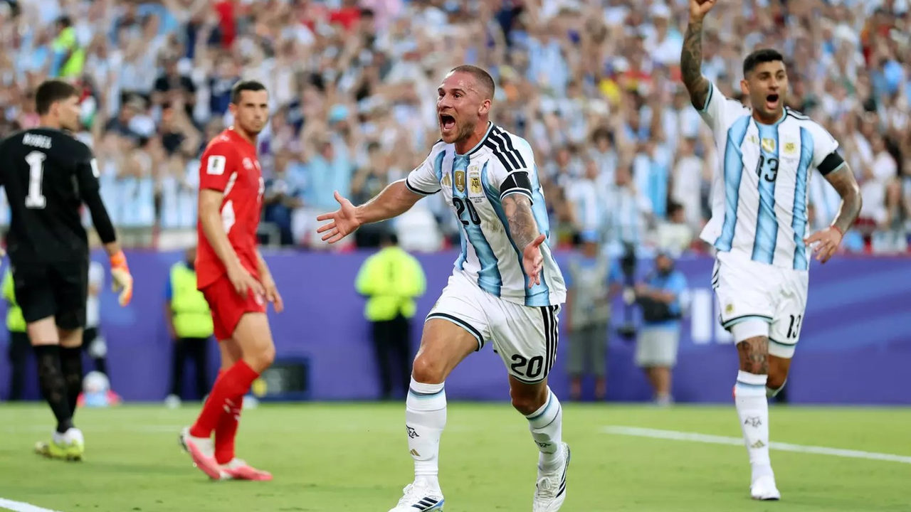Argentina bate Suíça de virada em Miami e vai à semifinal
