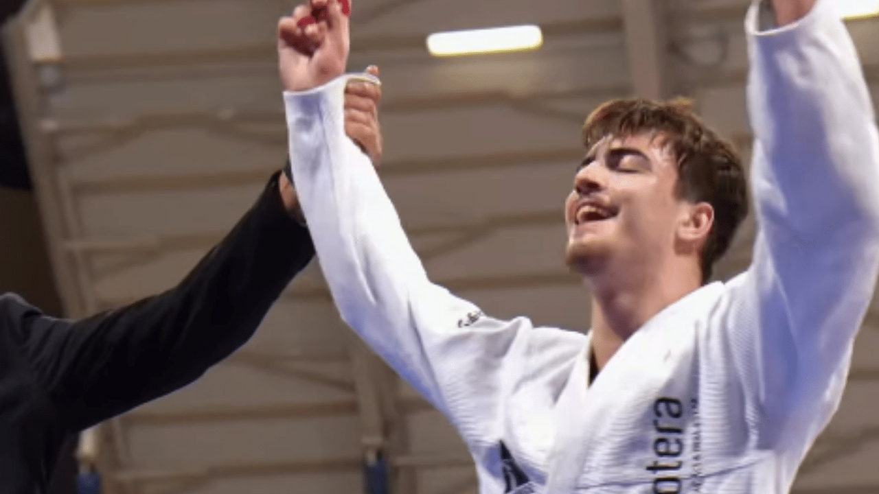 Atleta de Camaquã conquista título mundial de jiu-jitsu na faixa azul