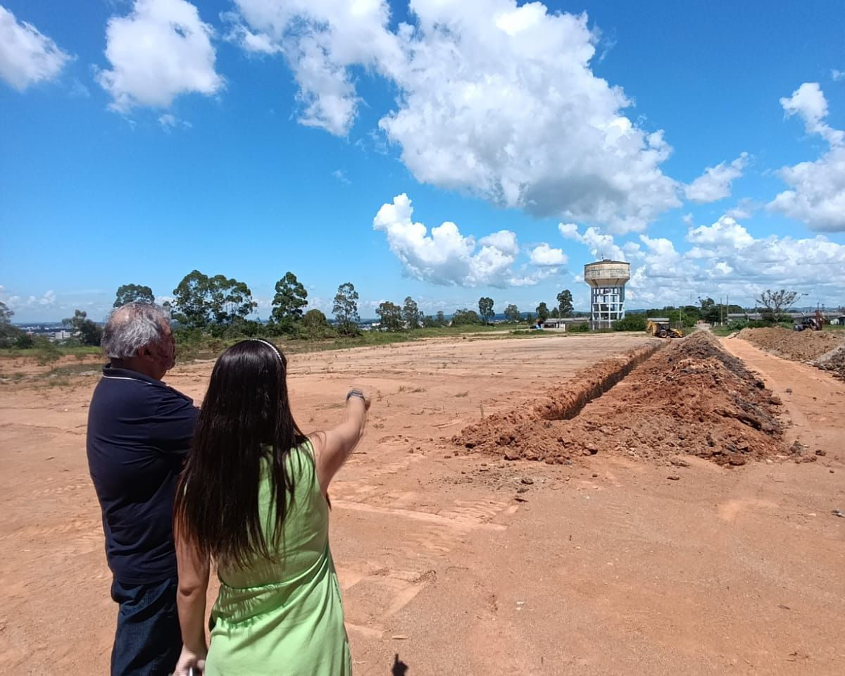 Avanço nas obras do Loteamento das Flores: esgoto é prioridade para novas casas em Camaquã