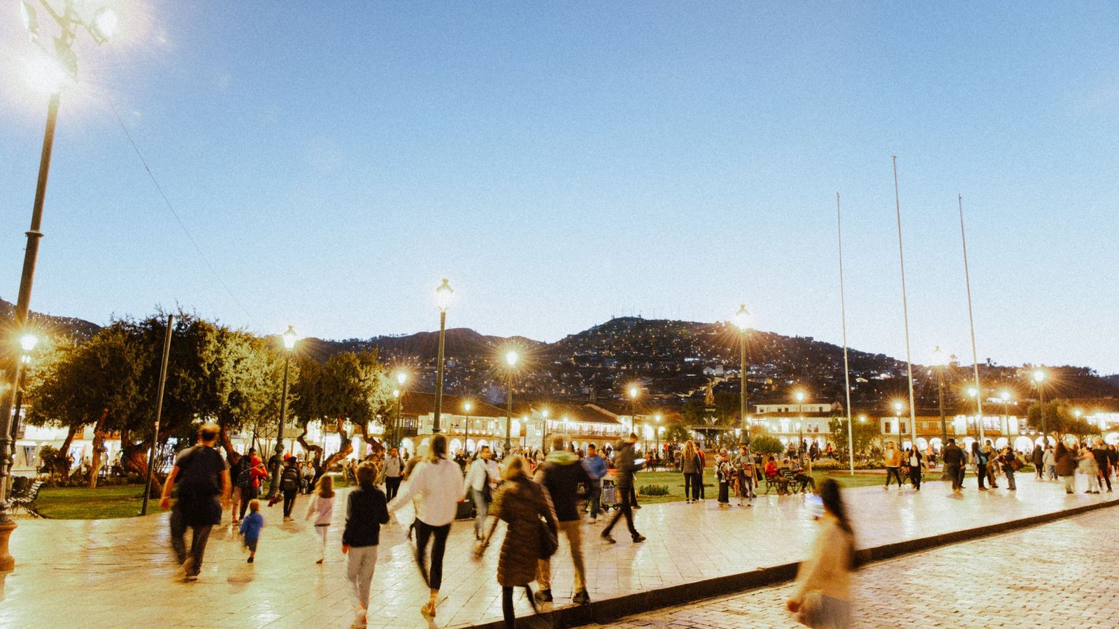 Chimarrão, música e memórias marcam a 1ª Mateada Cultural na Praça Central de Barão do Triunfo