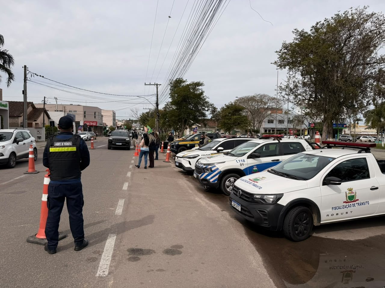 Blitz educativa reforça segurança no trânsito em Camaquã