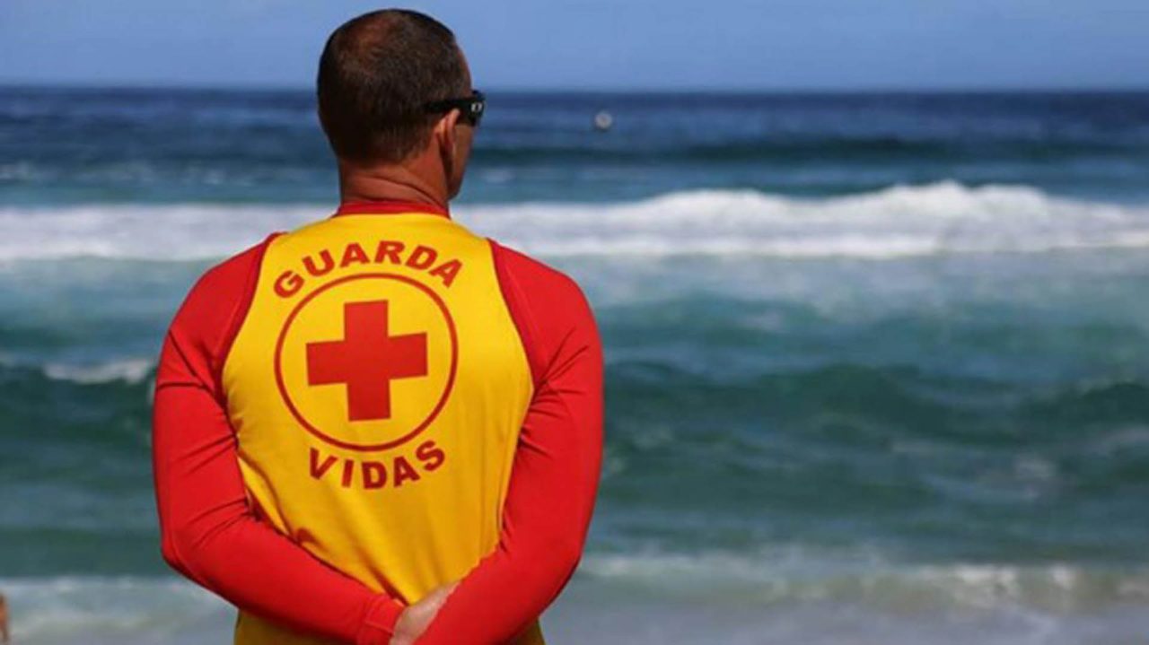 Bombeiros abrem 440 vagas para guarda-vidas temporários no RS; inscrições até segunda-feira (21)