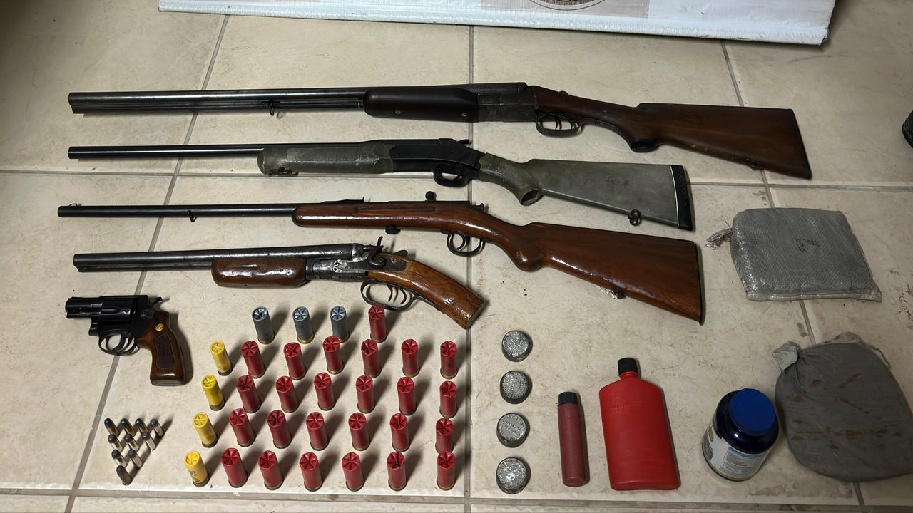 Brigada Militar prende homem por posse ilegal de armas em Cristal