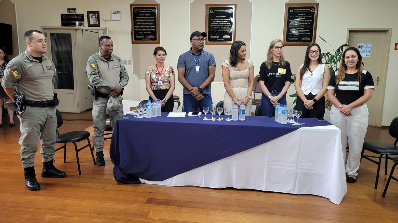 Brigada Militar realiza reunião com a SMED em Camaquã