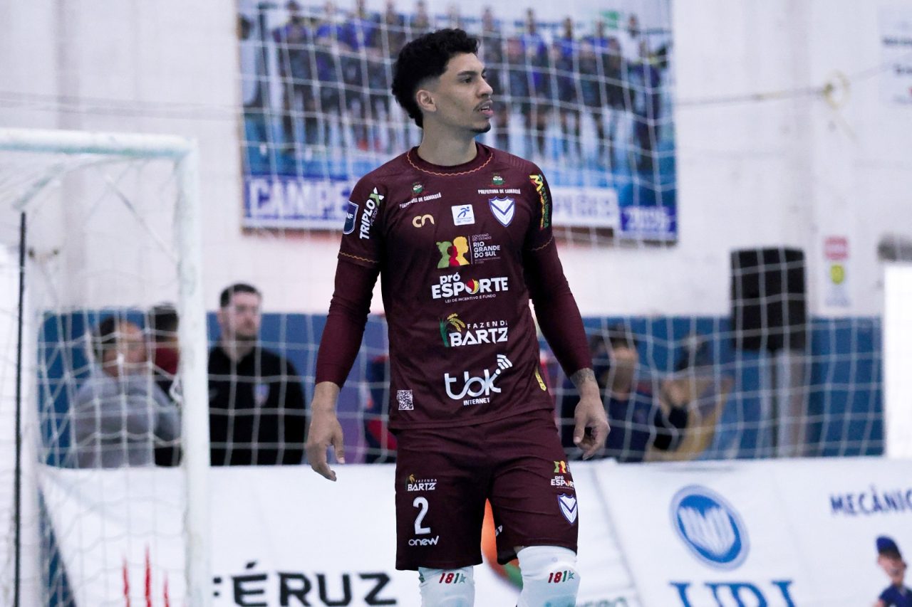 Camaquã Futsal empatou em 3 a 3 em Santiago e decide vaga na final em casa