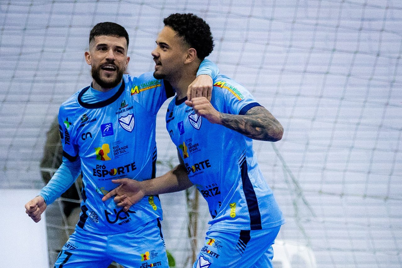 Camaquã Futsal vence AMF por 8 a 4 e abre vantagem nas pré-quartas