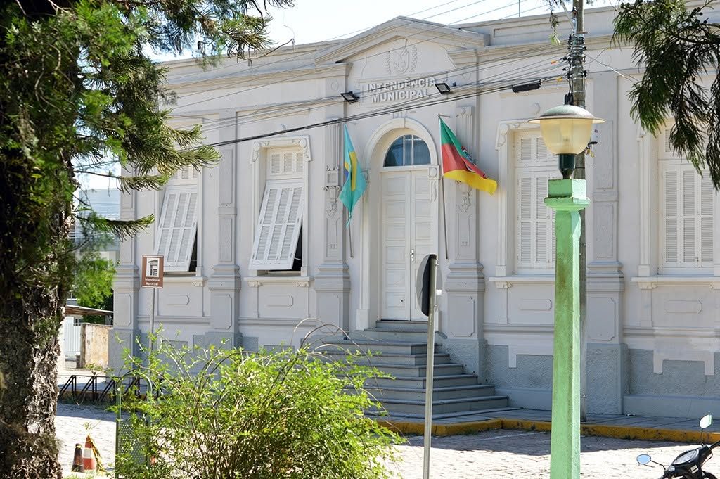 Câmara de Camaquã aprova ajuste no fundo dos servidores e discute saúde pública
