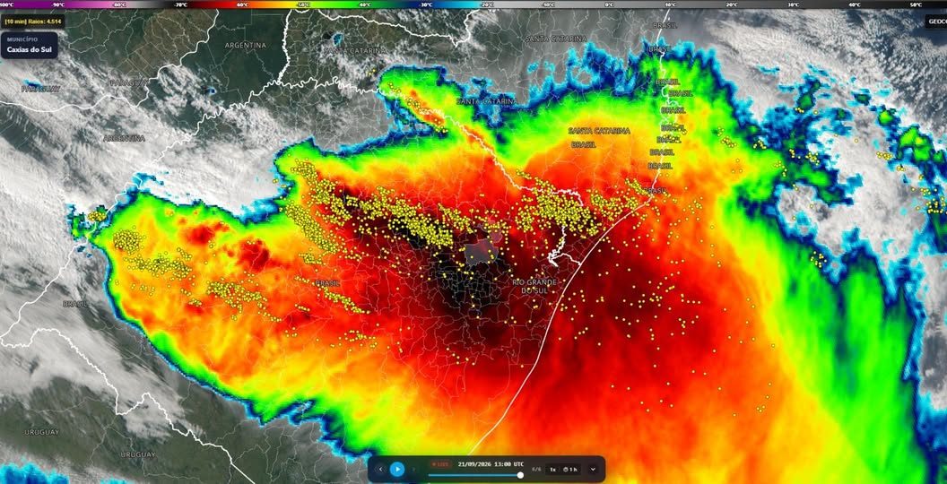 Chuva excessiva provoca alagamentos e enchentes nos Vales do Rio Grande do Sul