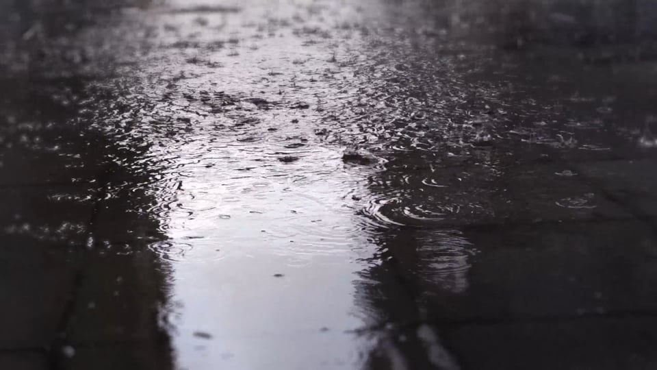 Chuva expõe falha na drenagem e alaga vias em pontos críticos de Camaquã