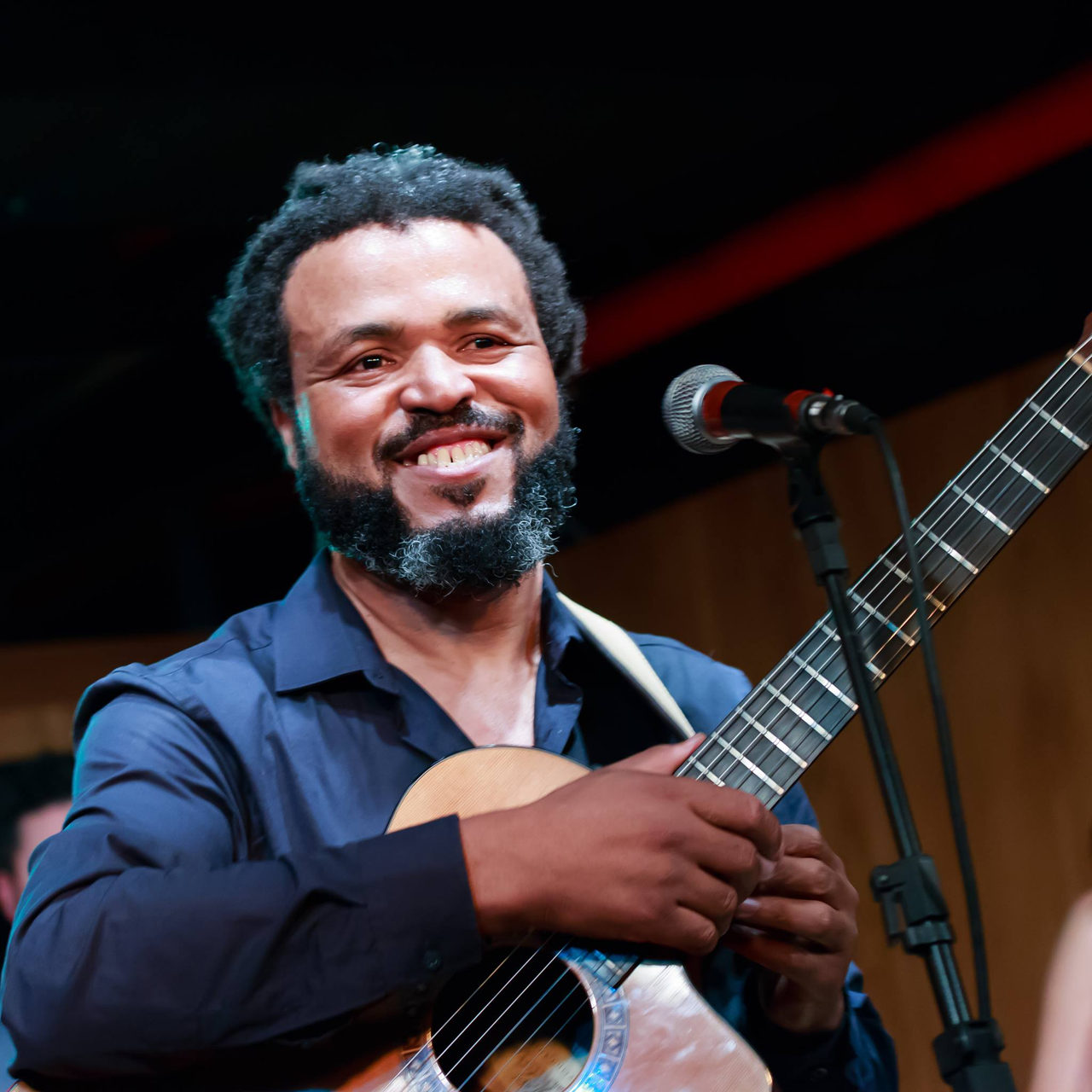 Conheça as músicas autorais de Ricardo Cordeiro