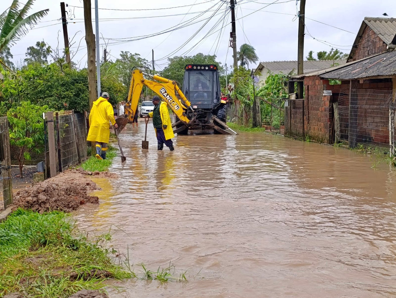 Do lodo à segurança: ação nos bairros São Luís e São Pedro dá alívio a moradores