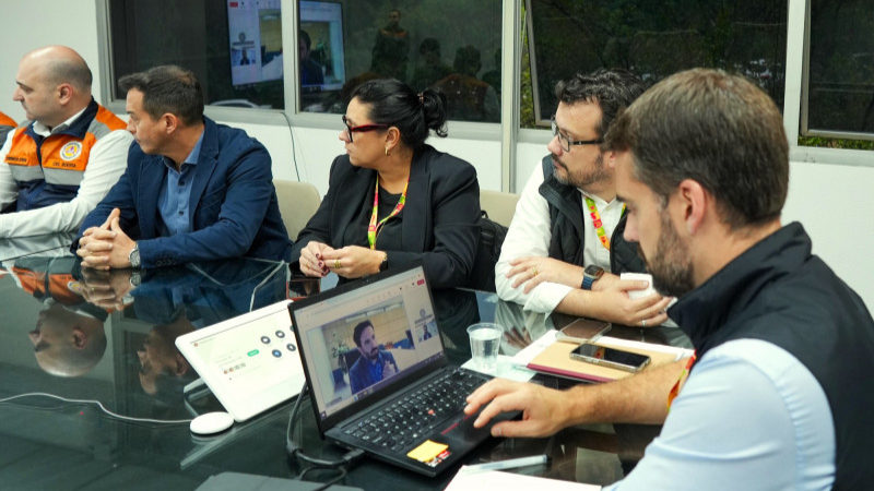 Em reunião com a Anatel, Governador reforça necessidade da implantação do novo sistema de alertas de emergência