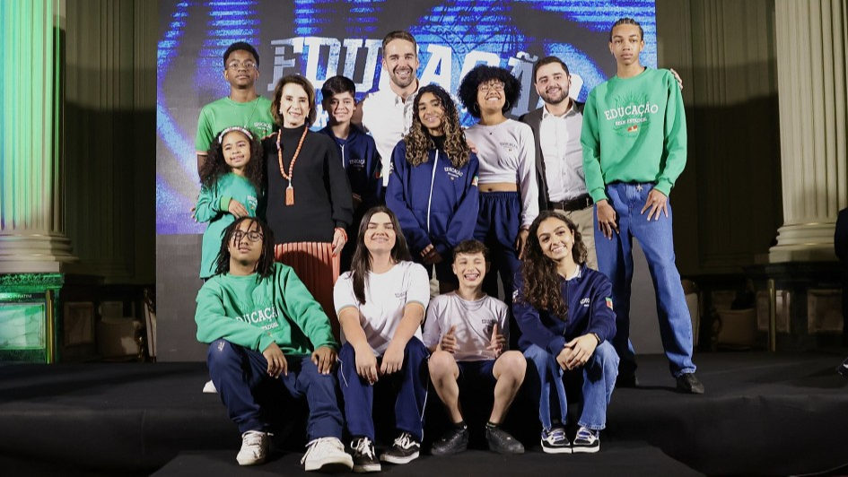 Estado apresenta uniformes da Rede Estadual de Ensino