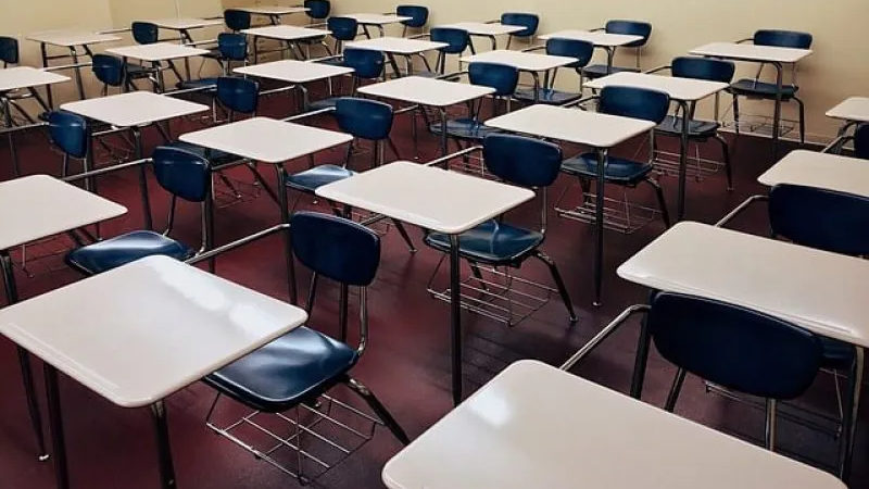 Estado repassa R$ 7,2 milhões para 185 escolas afetadas pelas enchentes