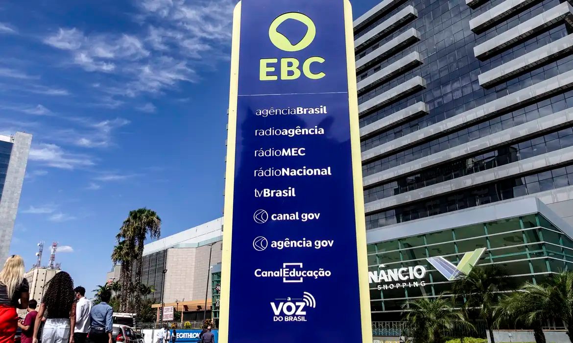 Falha de áudio na propaganda de Flávio Bolsonaro: EBC é inocentada e TSE explica causa