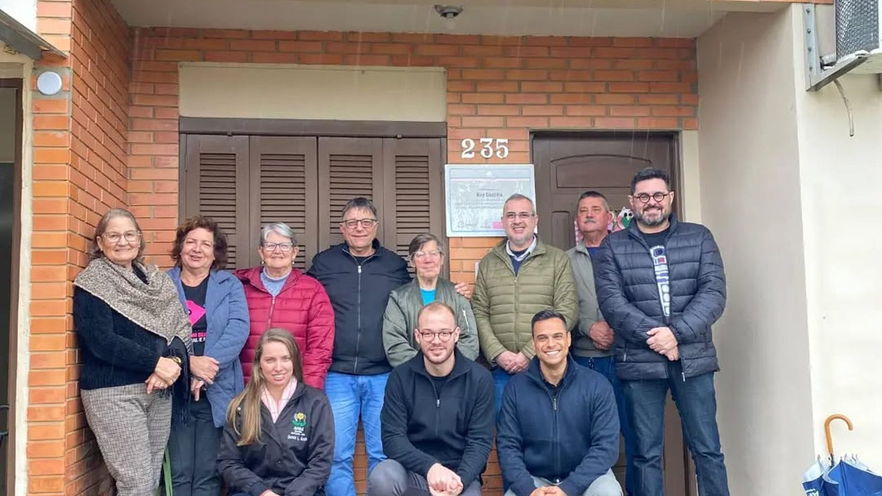Federação das APAEs do RS visita unidade de Tapes
