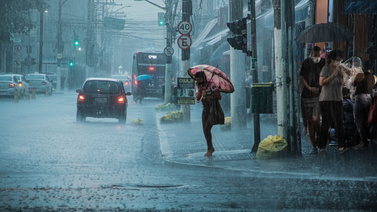 Frente fria traz chuva forte e risco de temporal no Sul do RS