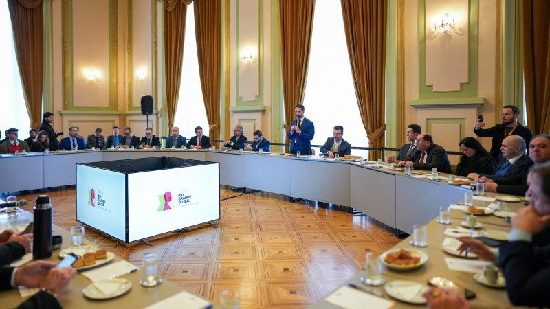 Governo apresenta proposta de reestruturação de carreiras da administração pública