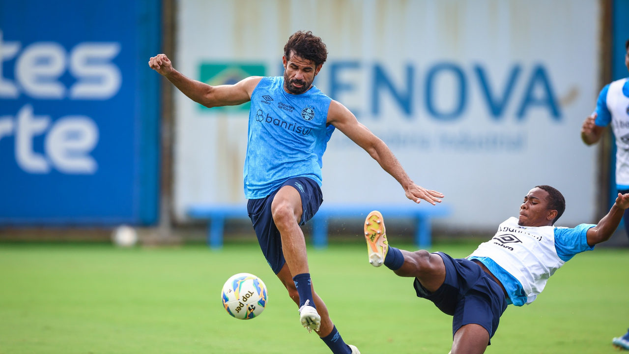 Grêmio finaliza preparativos para enfrentar o Guarany