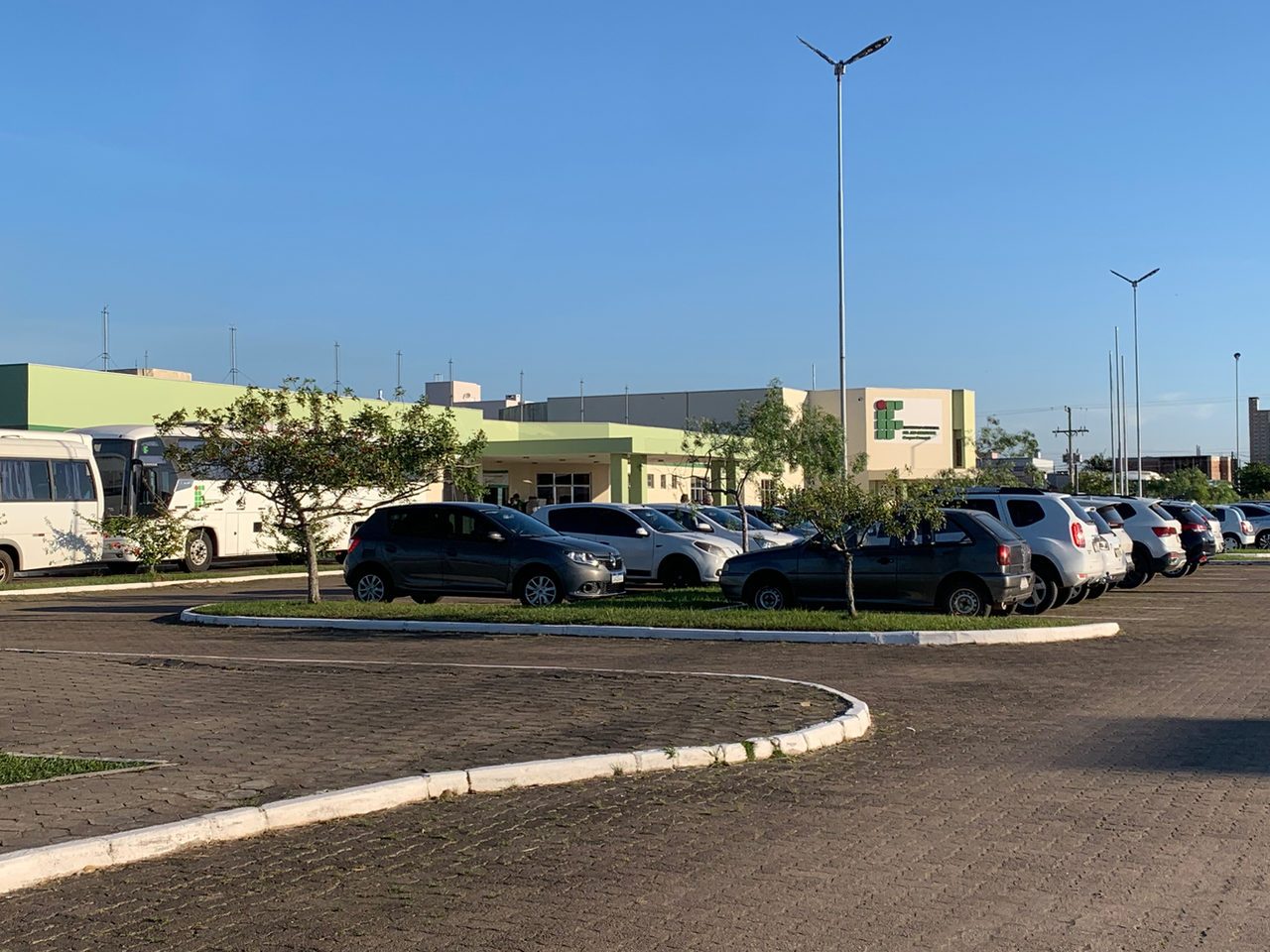 IFSul Camaquã repudia ataques a professores e alunos durante feira de ciências