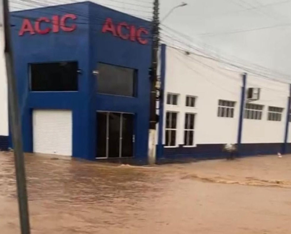 Inundação suspende atendimento na ACIC Camaquã: veja quando o serviço será retomado