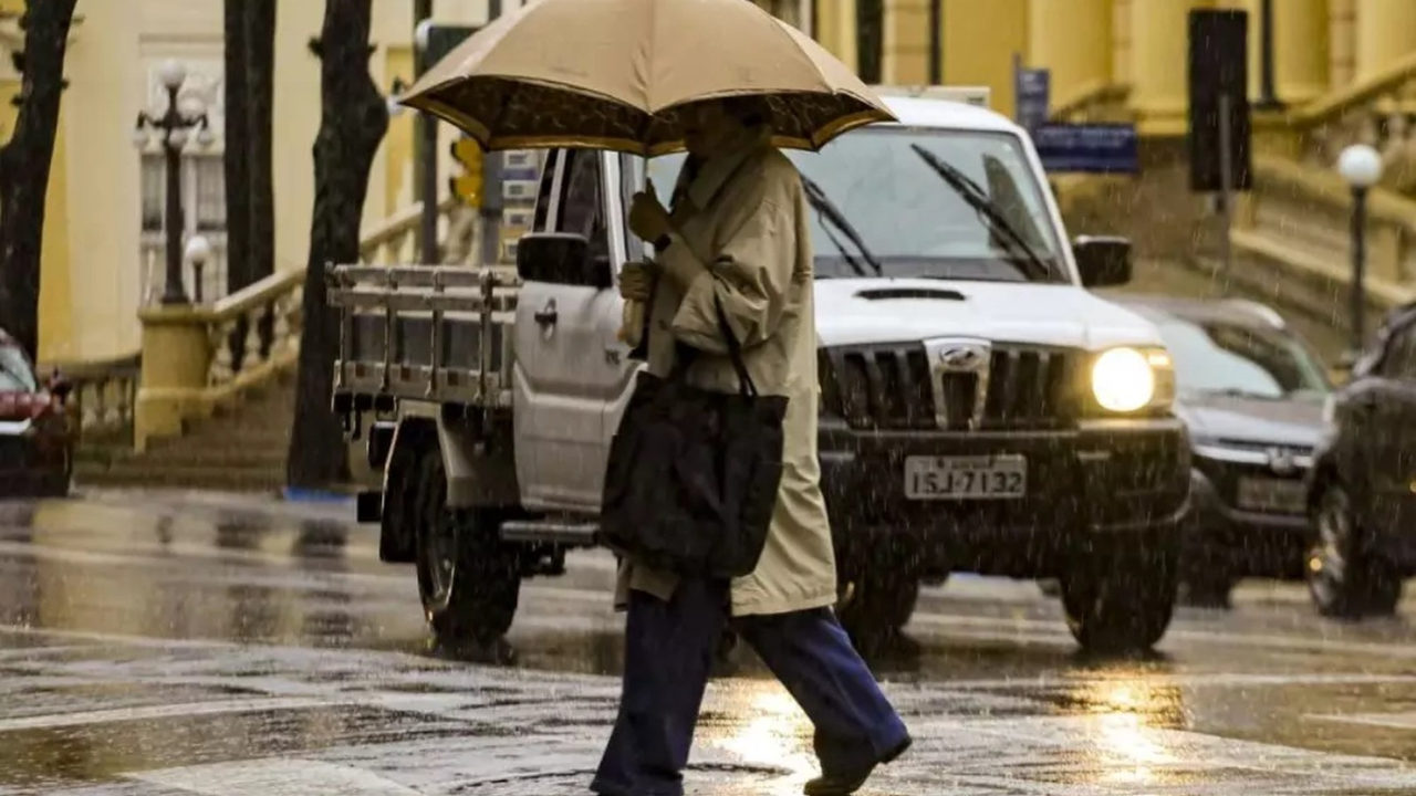 Julho começa com frentes frias em sequência e chuva acima da média no RS