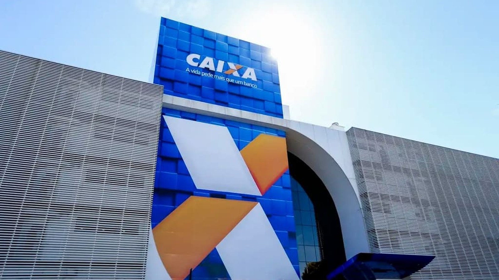 Justiça condena Caixa a pagar R$ 200 mil por golpe em prefeitura