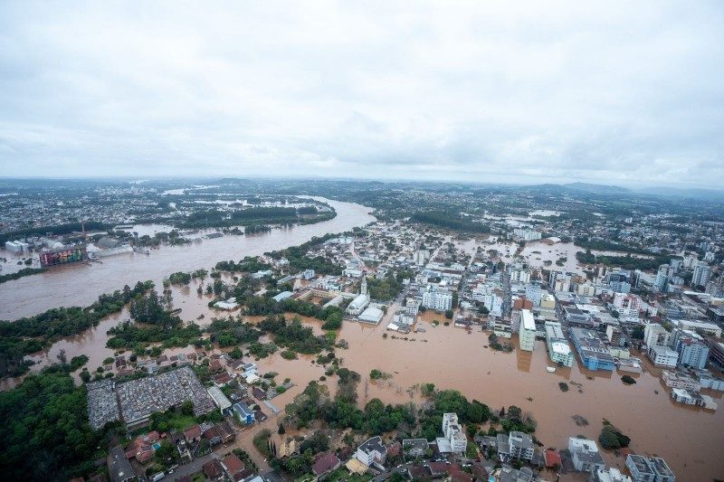 Já são 27 mortos após chuvas no RS