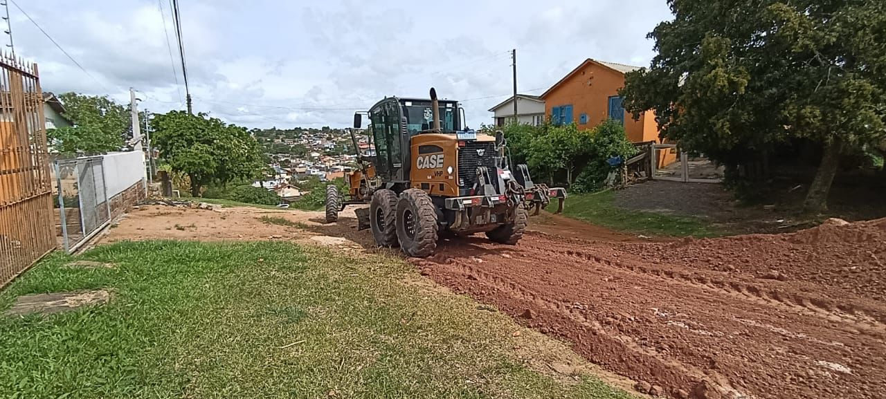 Mutirão de infraestrutura em Camaquã leva melhorias para bairros e localidades rurais