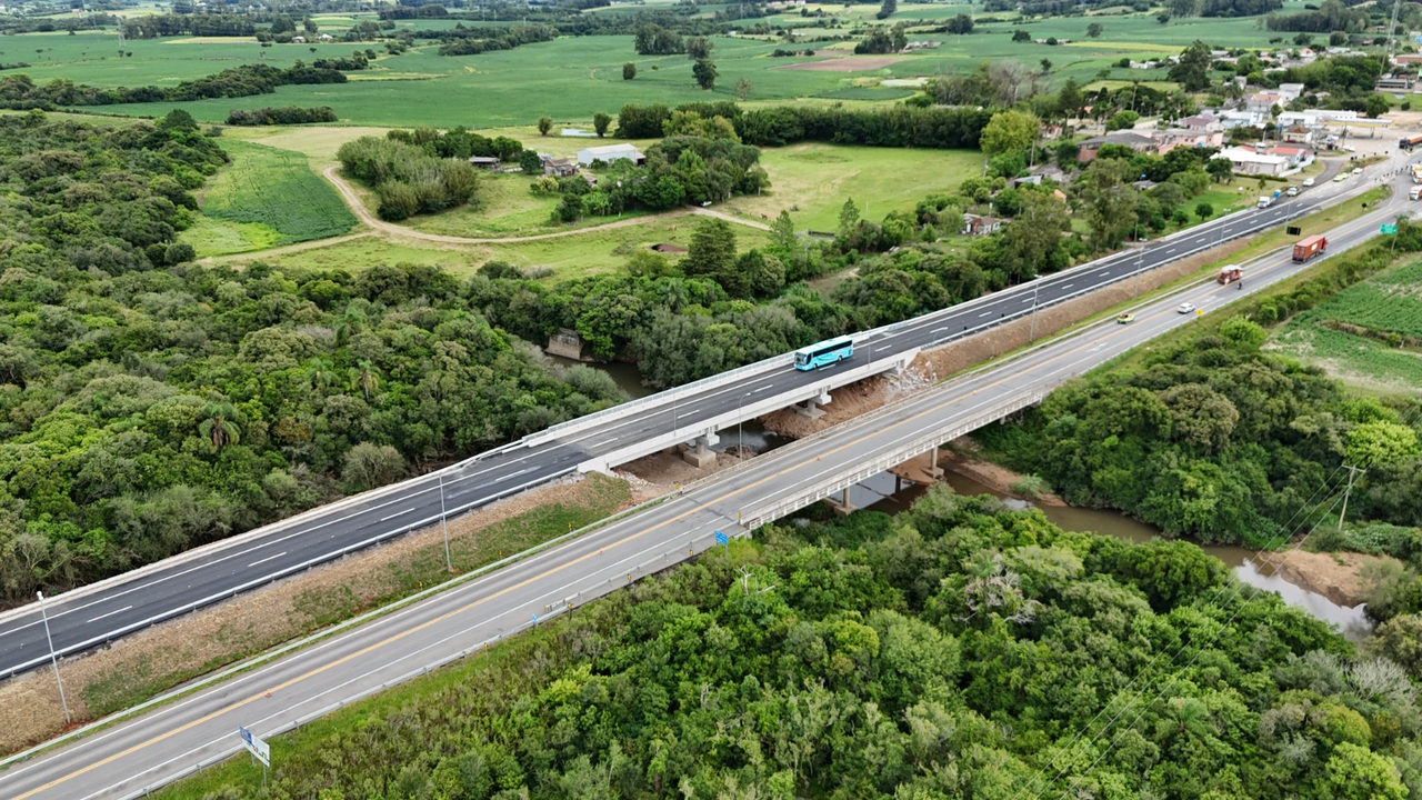Nova ponte liberada em Turuçu: veja como ficou o trânsito na BR-116 para o Carnaval