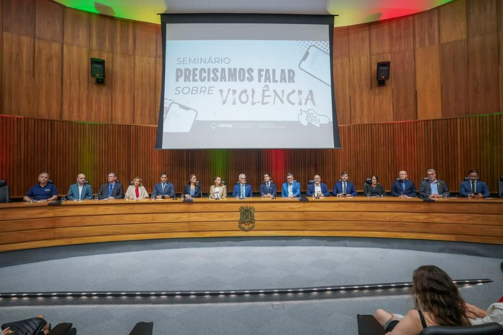 O perigo oculto nas telas que ameaça crianças e jovens no RS