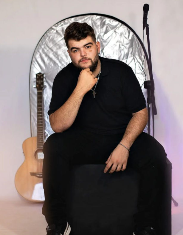 Ouça os sucessos sertanejos de Will Fonseca