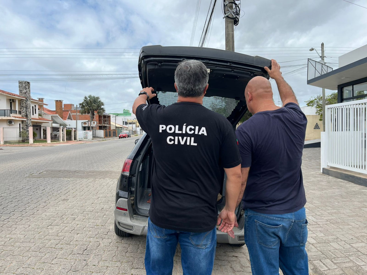 Polícia Civil prende homem por violar prisão domiciliar em São Lourenço do Sul