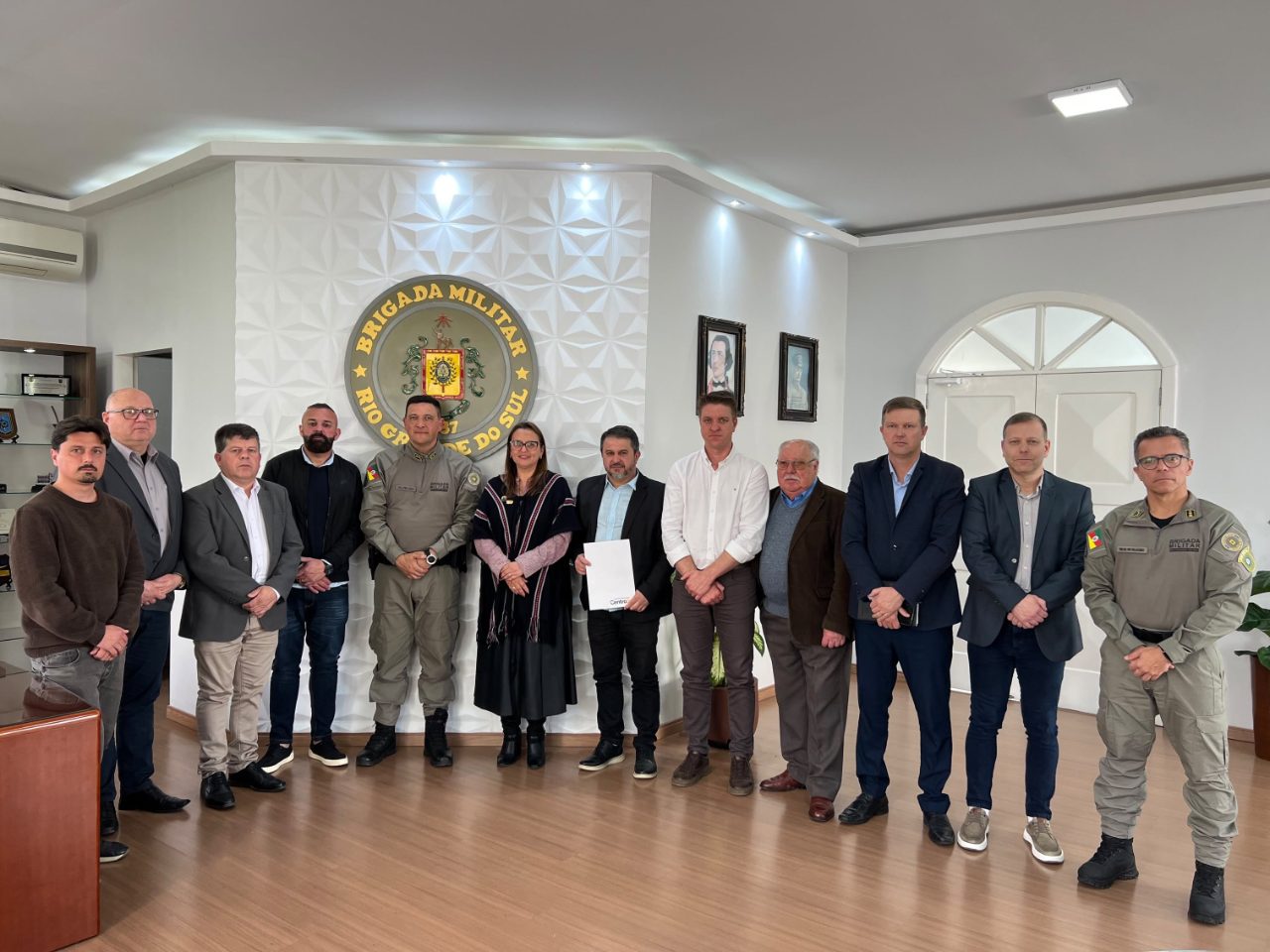 Prefeitos da Costa Doce buscam reforço no efetivo e viaturas para a segurança