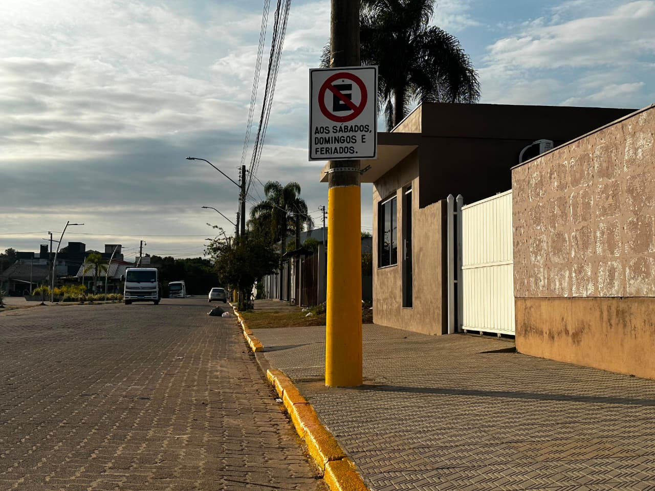Prefeitura altera regras de estacionamento na região da Prainha aos fins de semana
