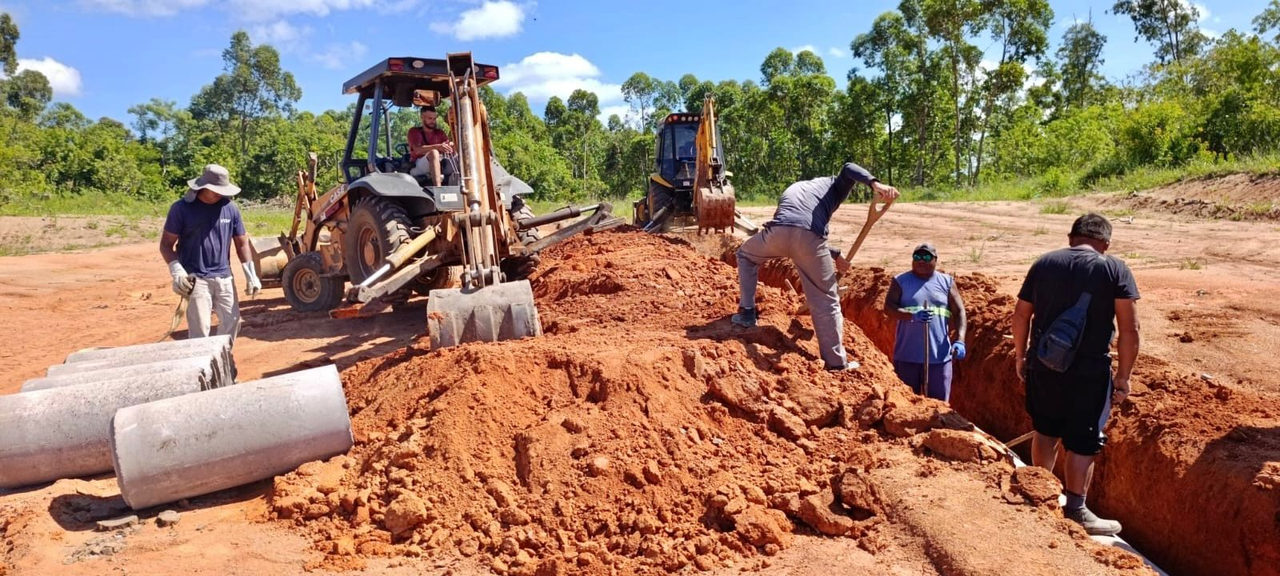 Prefeitura de Camaquã intensifica obras de infraestrutura e saneamento em quatro bairros