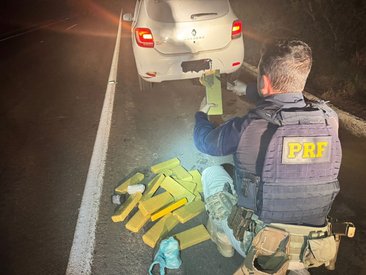 PRF apreendeu cerca de 16 quilos de maconha e crack em Dom Pedrito