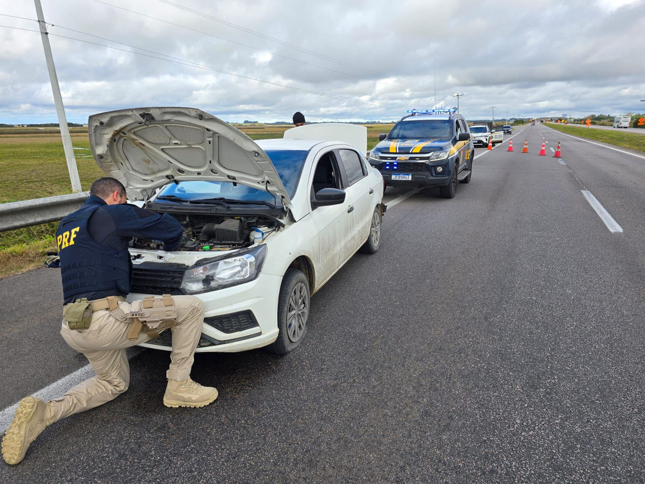 PRF e Polícia Civil prendem assaltante após perseguição de 15 km em Rio Grande