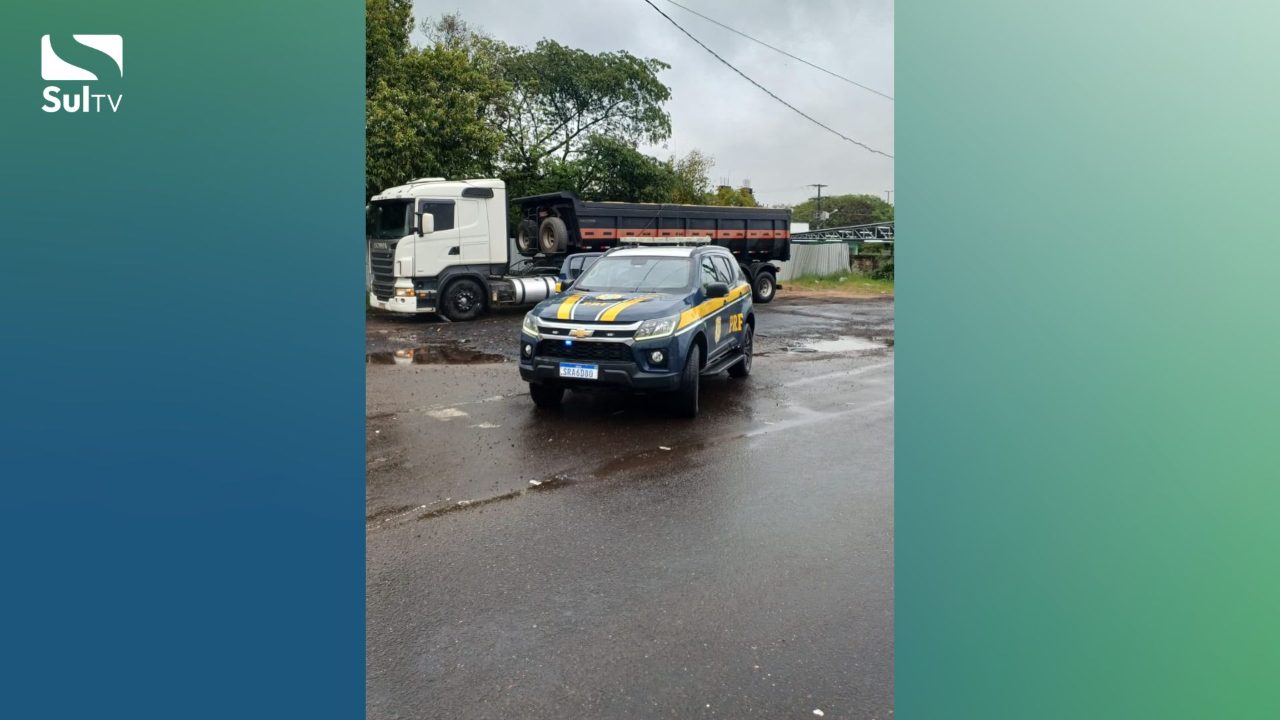PRF flagra caminhão com 25 toneladas de excesso de peso em Esteio
