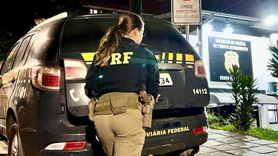 PRF prende foragido da justiça em Veranópolis