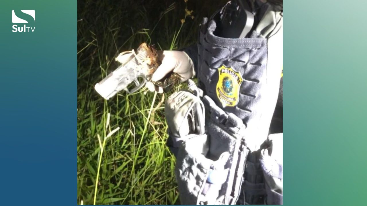 PRF prende motociclista e apreende pistola ilegal após fuga em Gravataí