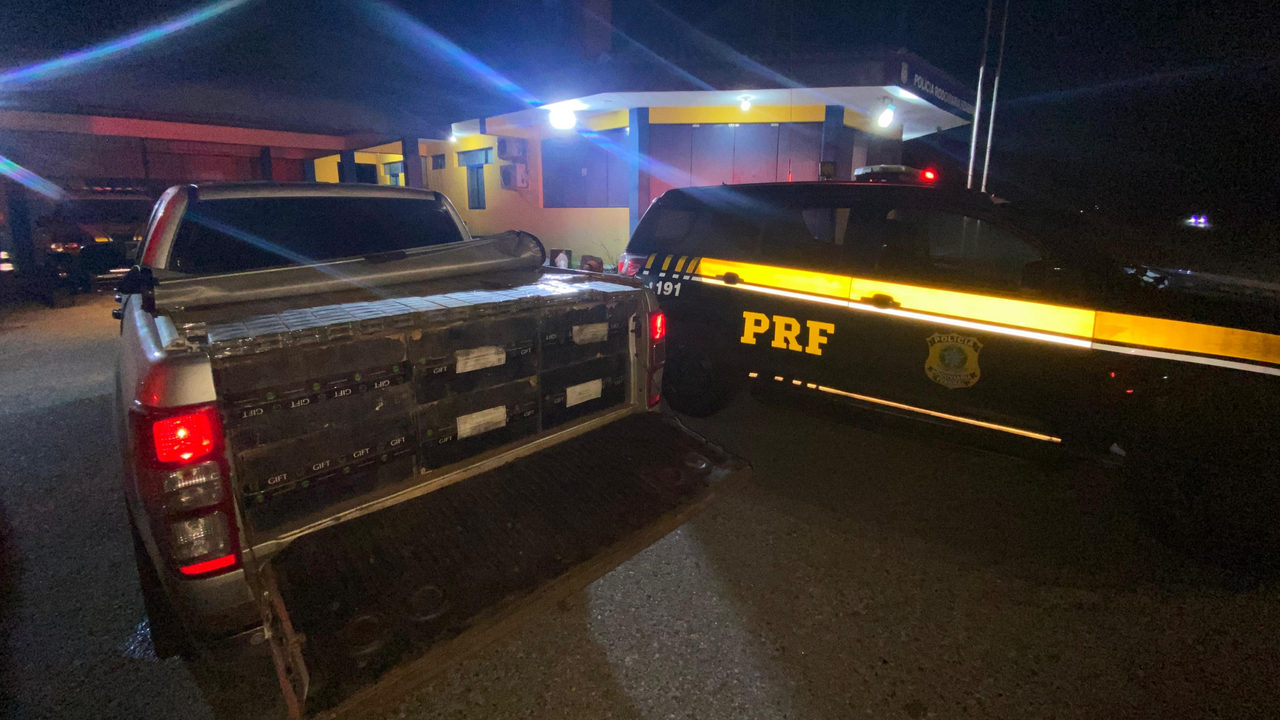 PRF prende três homens e apreende caminhonete clonada com cigarros contrabandeados em Bagé