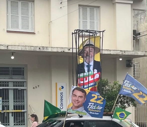 PT de Camaquã registra ocorrência após carreata de apoio a Flávio Bolsonaro