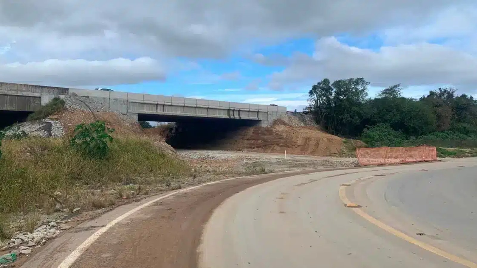 Trecho da BR-116 em Camaquã, onde 6,2 km ainda aguardam duplicação