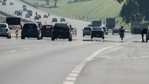 RS: Oito trechos de estradas totalmente interditados e 14 parcialmente, aponta Ministério dos Transportes