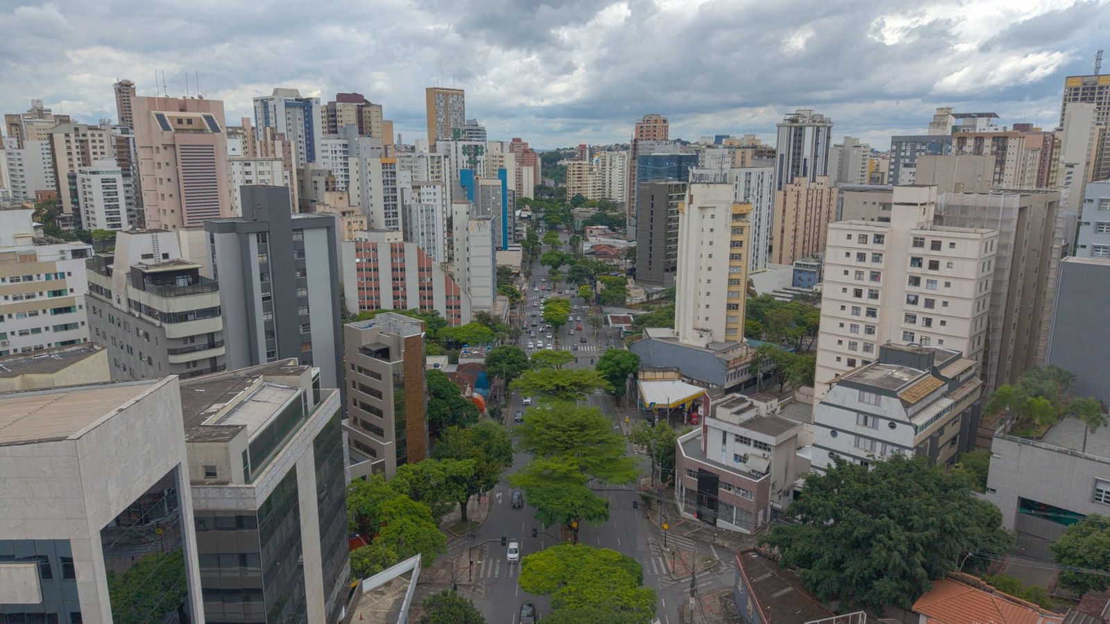 Céu fechado e chuva fina marcam o início de uma semana de frio acima do habitual no Sul do RS.