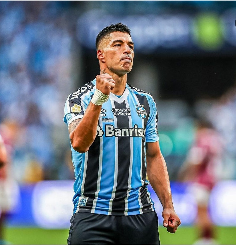 Suárez deve jogar partida contra o Flamengo?