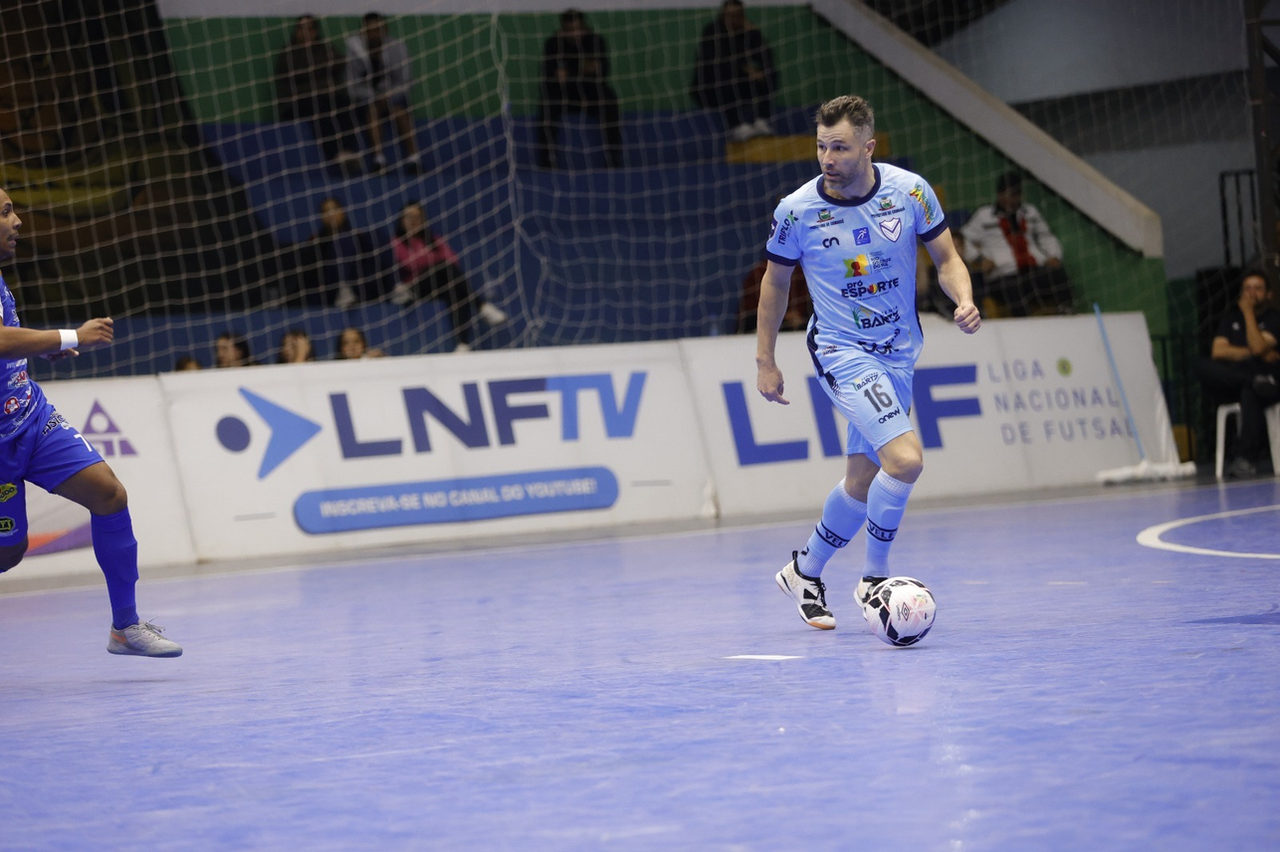 Vélez Camaquã perde invencibilidade na LNF Silver mas mantém a liderança isolada