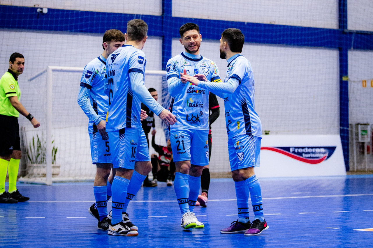 Vélez Camaquã vence a ABF por 5 a 1 em estreia na Copa RS